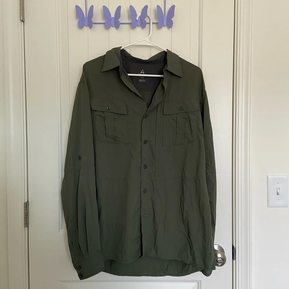 EUC | Ascend men’s dark green utility‎ button down shirt — large